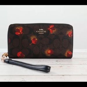 NWT COACH large corner zip wallet signature coated canvas with Pop flower print